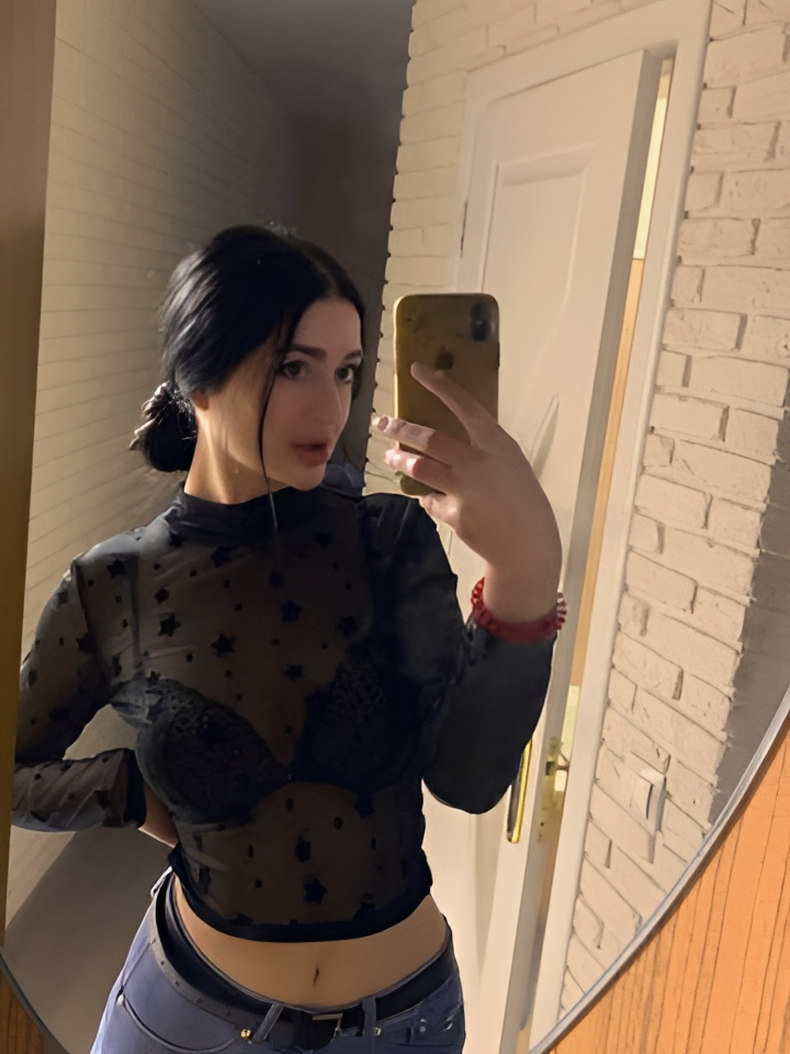 Софа привлекальеная девушка из Ильский цена от 2000 руб