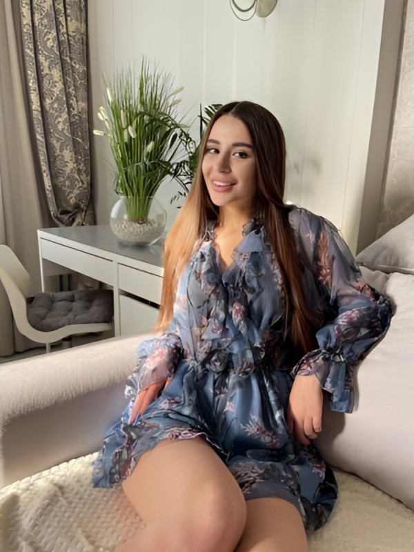 Алиса привлекательная девушка из Ильский цена от 4000 руб