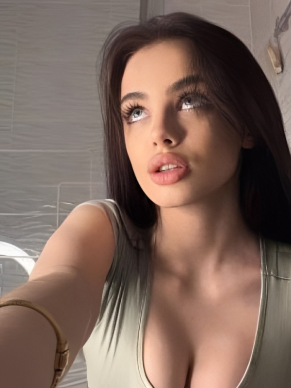 Анфиса привлекательная девушка из Ильский цена от 10000 руб