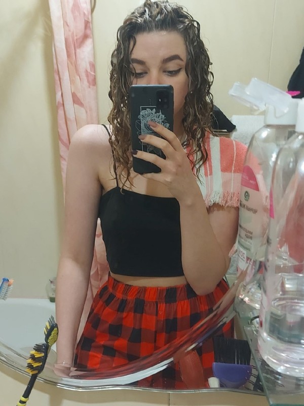 Инга привлекательная девушка из Ильский цена от 3500 руб