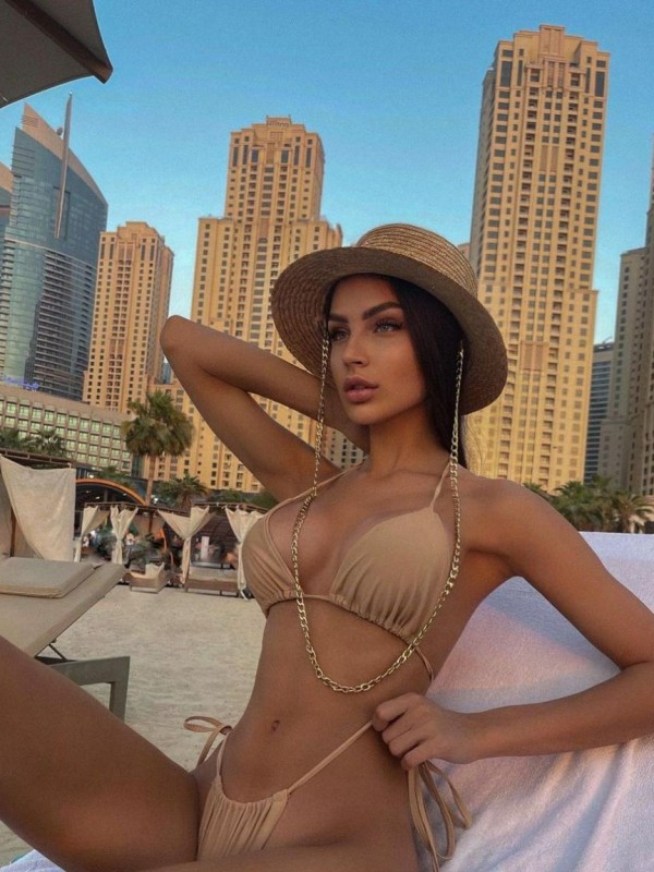 Олечка привлекательная девушка из Ильский цена от 3000 руб